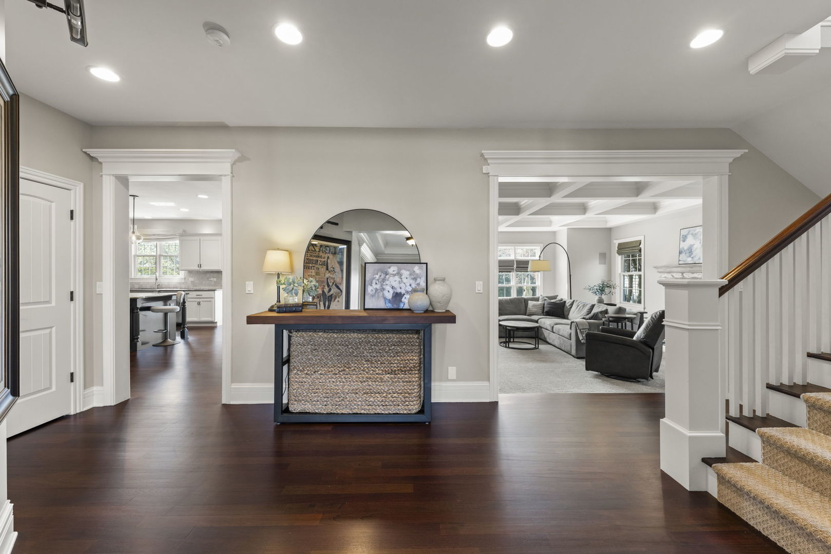 671 SHEFFIELD Circle