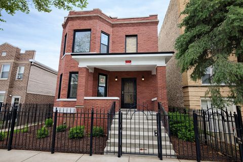 3340 W Evergreen Avenue 2F Chicago IL 60651