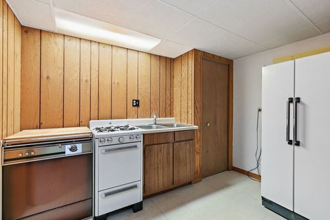 Tiny photo for 1040 Beau Brummel Court, Sleepy Hollow, IL 60118 (MLS # 12560292)