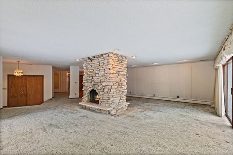 Tiny photo for 1040 Beau Brummel Court, Sleepy Hollow, IL 60118 (MLS # 12560292)