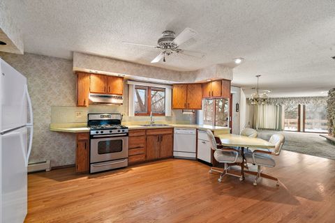 Tiny photo for 1040 Beau Brummel Court, Sleepy Hollow, IL 60118 (MLS # 12560292)