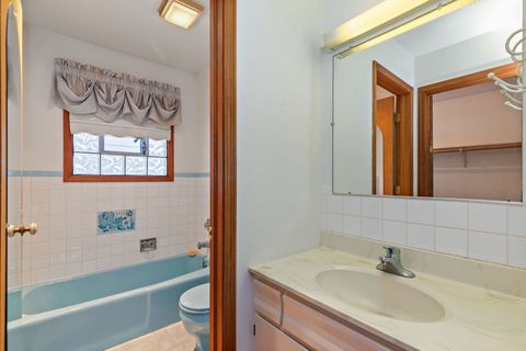 Tiny photo for 1040 Beau Brummel Court, Sleepy Hollow, IL 60118 (MLS # 12560292)