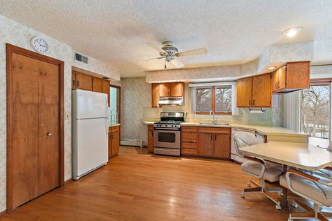 Tiny photo for 1040 Beau Brummel Court, Sleepy Hollow, IL 60118 (MLS # 12560292)