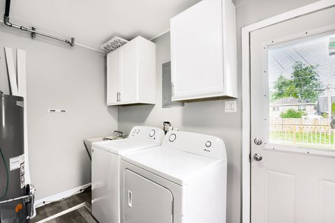 Tiny photo for 15013 Springfield Avenue, Midlothian, IL 60445 (MLS # 12641540)
