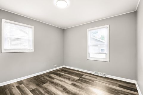 Tiny photo for 15013 Springfield Avenue, Midlothian, IL 60445 (MLS # 12641540)