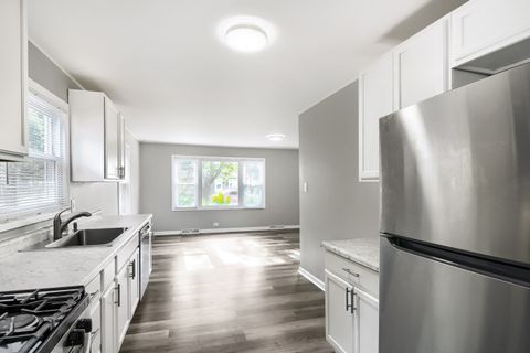 Tiny photo for 15013 Springfield Avenue, Midlothian, IL 60445 (MLS # 12641540)