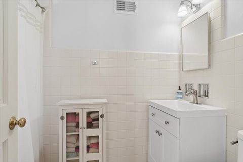 Tiny photo for 411 Pine Manor Drive, Wilmette, IL 60091 (MLS # 12592849)