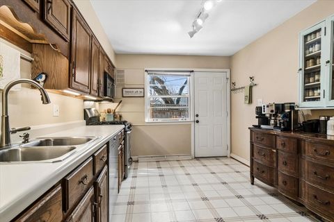 Tiny photo for 411 Pine Manor Drive, Wilmette, IL 60091 (MLS # 12592849)
