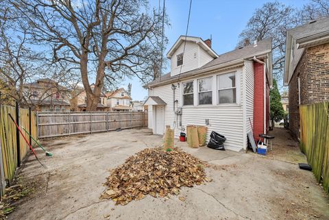 Tiny photo for 8100 S Houston Avenue, Chicago, IL 60617 (MLS # 12407376)
