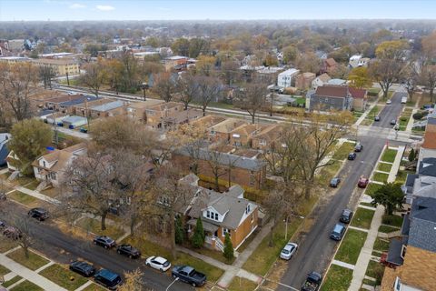 Tiny photo for 8100 S Houston Avenue, Chicago, IL 60617 (MLS # 12407376)