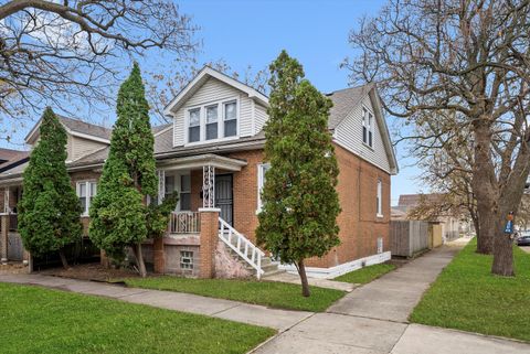 Tiny photo for 8100 S Houston Avenue, Chicago, IL 60617 (MLS # 12407376)