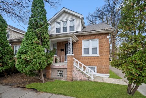 Tiny photo for 8100 S Houston Avenue, Chicago, IL 60617 (MLS # 12407376)