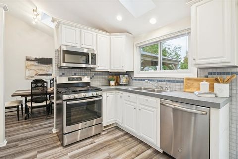 Tiny photo for 1332 Giese Road, Batavia, IL 60510 (MLS # 12497724)