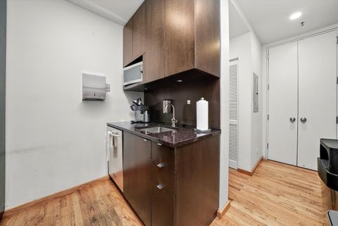 Tiny photo for 1327 W Washington Boulevard #106, Chicago, IL 60607 (MLS # 12594499)