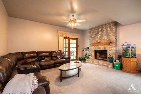 Tiny photo for 1710 Chestnut Hill Road, Plainfield, IL 60586 (MLS # 12434087)