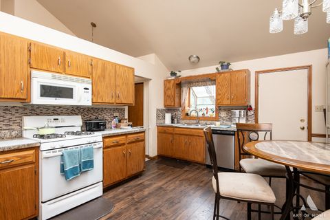 Tiny photo for 1710 Chestnut Hill Road, Plainfield, IL 60586 (MLS # 12434087)