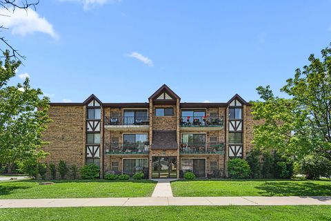 Photo of 17510 71st Court #3B, Tinley Park, IL 60477 (MLS # 12699424)