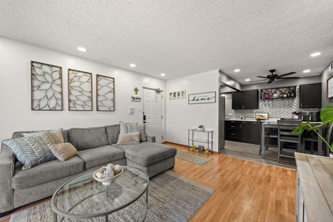 Tiny photo for 17510 71st Court #3B, Tinley Park, IL 60477 (MLS # 12699424)