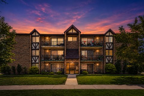 Tiny photo for 17510 71st Court #3B, Tinley Park, IL 60477 (MLS # 12699424)