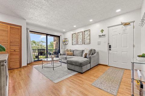 Tiny photo for 17510 71st Court #3B, Tinley Park, IL 60477 (MLS # 12699424)