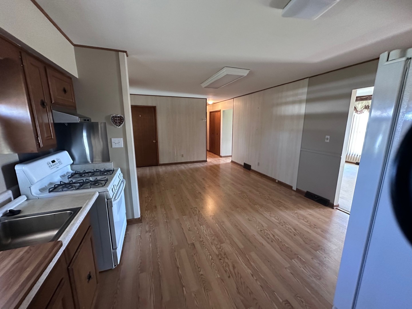 321 E Elm Street