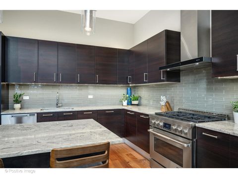 Tiny photo for 18 N Carpenter Street #PHN, Chicago, IL 60607 (MLS # 12494214)