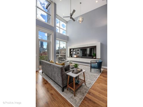 Tiny photo for 18 N Carpenter Street #PHN, Chicago, IL 60607 (MLS # 12494214)