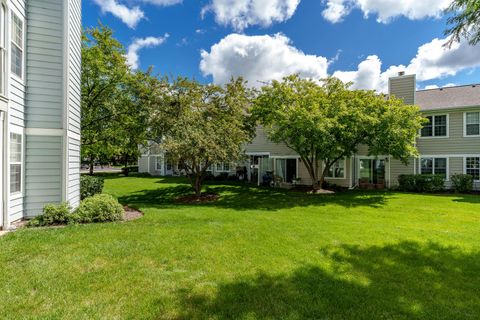 Tiny photo for 2933 Heatherwood Drive, Schaumburg, IL 60194 (MLS # 12460162)