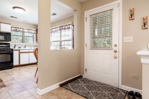 Tiny photo for 2933 Heatherwood Drive, Schaumburg, IL 60194 (MLS # 12460162)