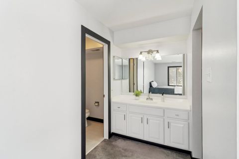 Tiny photo for 811 E Castle Court #2, Palatine, IL 60074 (MLS # 12568482)