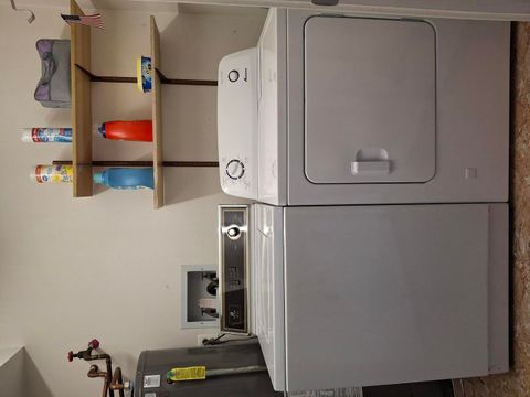 Tiny photo for 811 E Castle Court #2, Palatine, IL 60074 (MLS # 12568482)