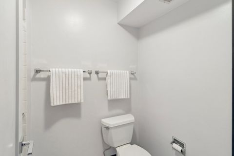 Tiny photo for 811 E Castle Court #2, Palatine, IL 60074 (MLS # 12568482)