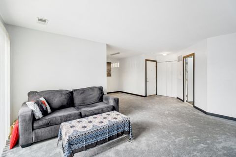 Tiny photo for 811 E Castle Court #2, Palatine, IL 60074 (MLS # 12568482)