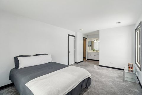 Tiny photo for 811 E Castle Court #2, Palatine, IL 60074 (MLS # 12568482)