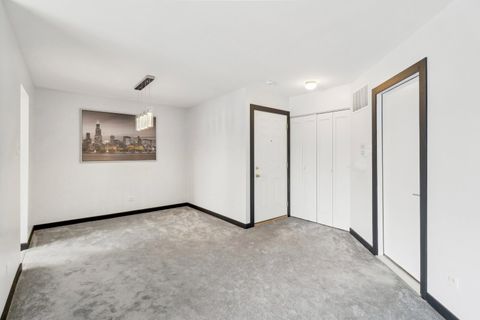 Tiny photo for 811 E Castle Court #2, Palatine, IL 60074 (MLS # 12568482)