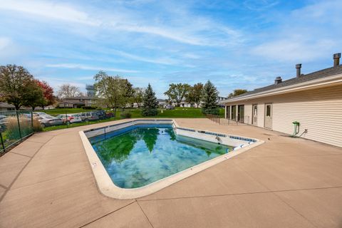 Tiny photo for 120 Brewster Court #D, Bloomingdale, IL 60108 (MLS # 12504926)