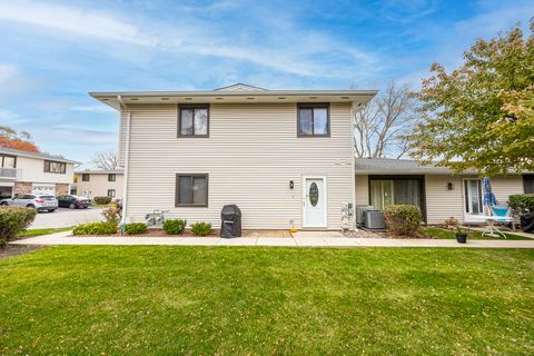 Tiny photo for 120 Brewster Court #D, Bloomingdale, IL 60108 (MLS # 12504926)