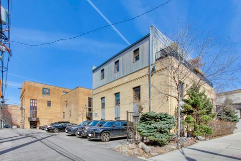 1128 W Ardmore Avenue 9 Chicago IL 60660