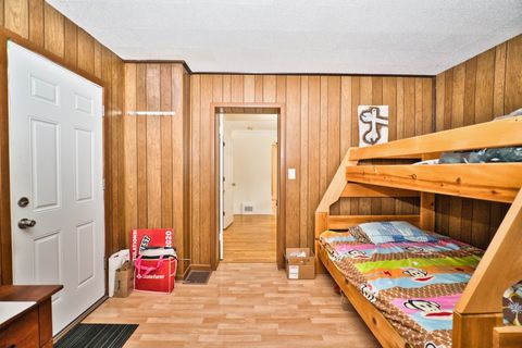 Tiny photo for 6707 N Saint Louis Avenue, Lincolnwood, IL 60712 (MLS # 12633306)