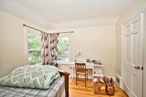 Tiny photo for 6707 N Saint Louis Avenue, Lincolnwood, IL 60712 (MLS # 12633306)