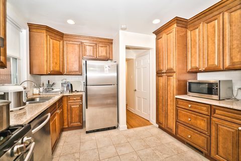 Tiny photo for 6707 N Saint Louis Avenue, Lincolnwood, IL 60712 (MLS # 12633306)