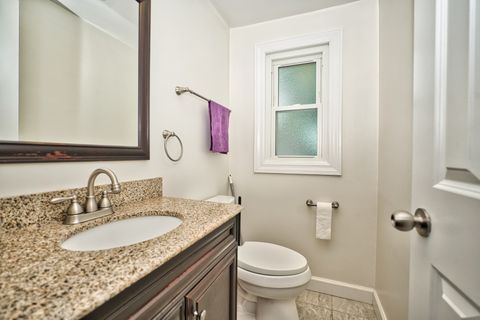 Tiny photo for 6707 N Saint Louis Avenue, Lincolnwood, IL 60712 (MLS # 12633306)