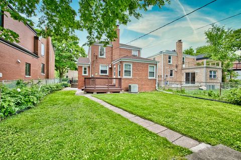 Tiny photo for 6707 N Saint Louis Avenue, Lincolnwood, IL 60712 (MLS # 12633306)