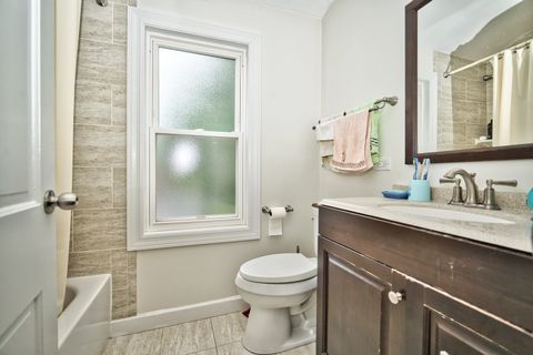 Tiny photo for 6707 N Saint Louis Avenue, Lincolnwood, IL 60712 (MLS # 12633306)