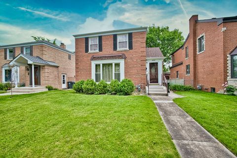 Photo of 6707 N Saint Louis Avenue, Lincolnwood, IL 60712 (MLS # 12633306)