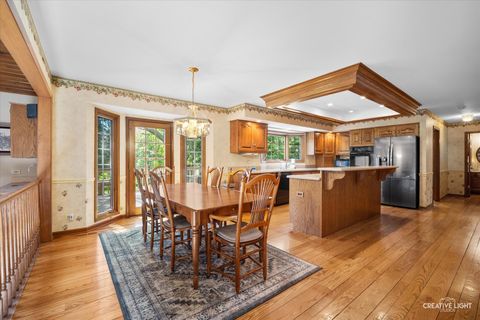 Tiny photo for 3112 Turnberry Road, St. Charles, IL 60174 (MLS # 12649141)