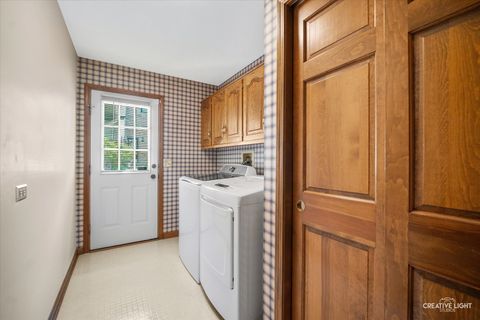 Tiny photo for 3112 Turnberry Road, St. Charles, IL 60174 (MLS # 12649141)