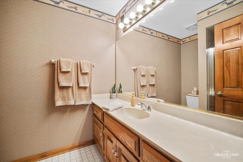 Tiny photo for 3112 Turnberry Road, St. Charles, IL 60174 (MLS # 12649141)