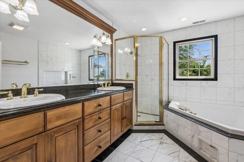 Tiny photo for 6533 N Christiana Avenue, Lincolnwood, IL 60712 (MLS # 12705776)