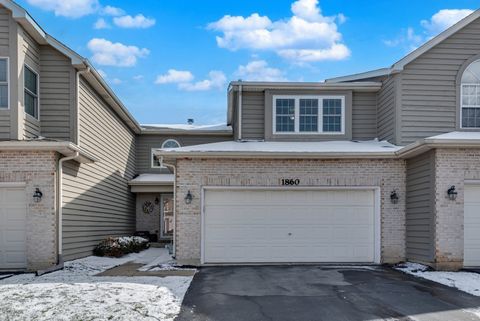 Photo of 1860 Tamahawk Lane, Naperville, IL 60564 (MLS # 12598235)